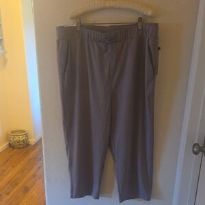 32 Degrees Women's Gray Capris